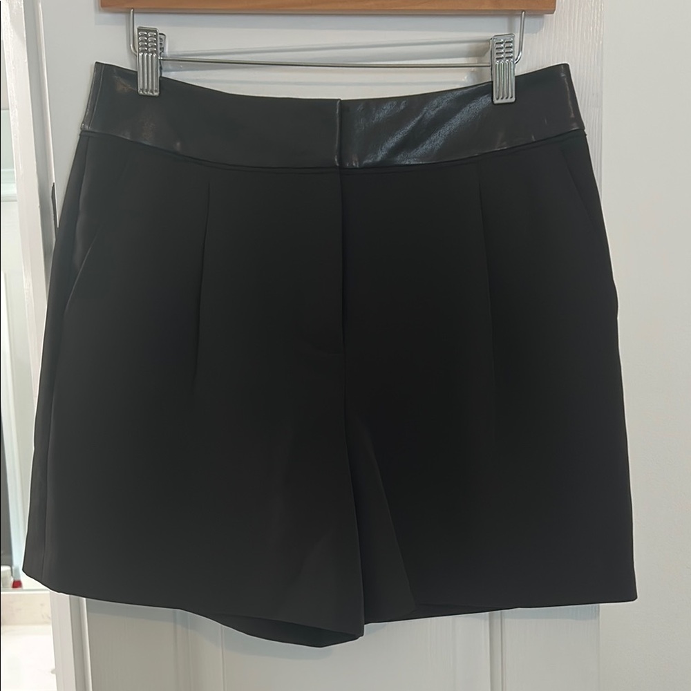 Milly NWT Black Shorts Pleather Waistband Sz 6